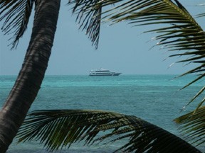 boat-tropical-liveaboard.jpg
