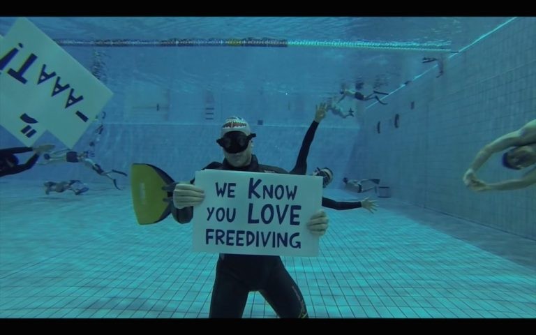Freediving World Show Their Love For Australian Freediver Battling Cancer