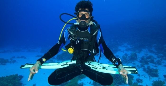 A Scuba Diver with perfect buoyancy control