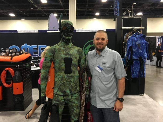 Omersub Shows Off New Spearfishing Wetsuit With HECS Technology At Blue Wild Expo