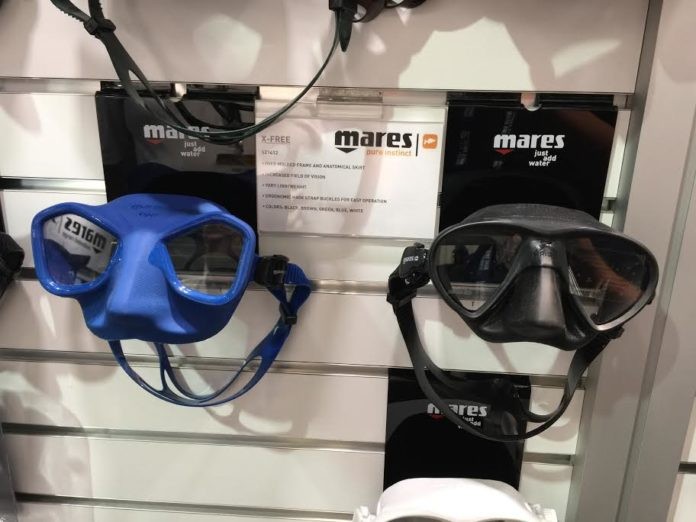 Mares' New Viper Freediving Mask (On right)