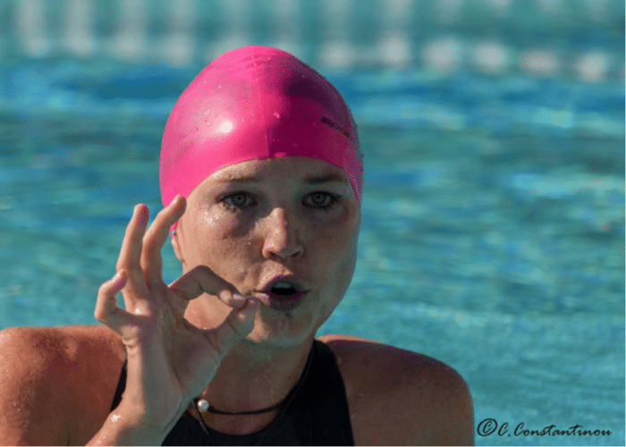 Meghan Gilmore doing surface protocol for the white card and the American Record - 2016 World Championships, Kalamata, Greece