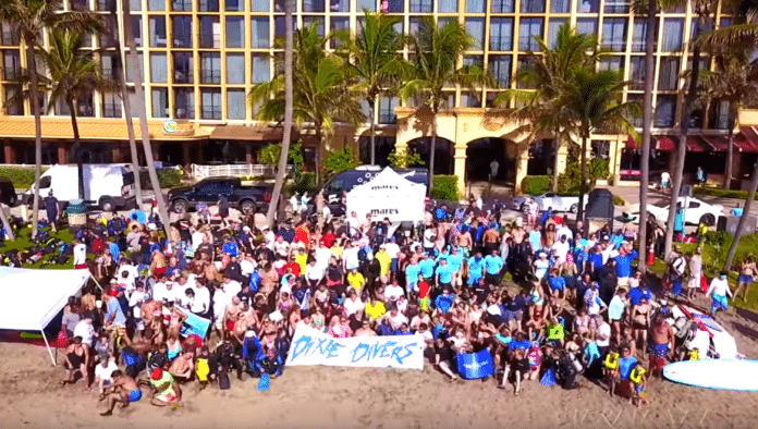 Florida Divers Set New Guinness World Record For Longest Underwater Human Chain (Photo credit: US Aerial Services)