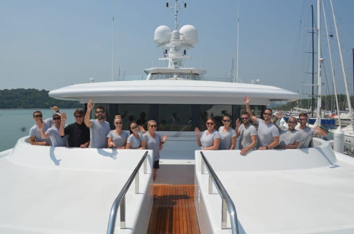 Top jobs are available on superyachts for qualified dive masters and diving instructors