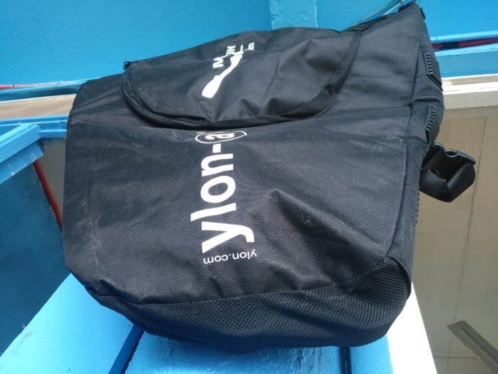 Ventilated lateral pockets of the monofin bag by ylon-a.