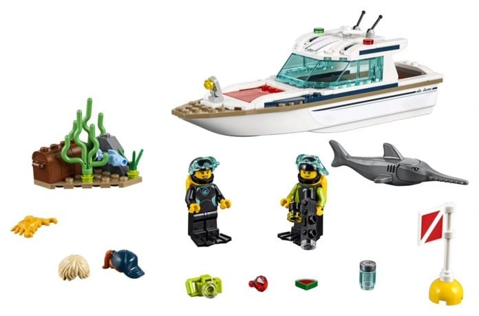 LEGO's new diving yacht