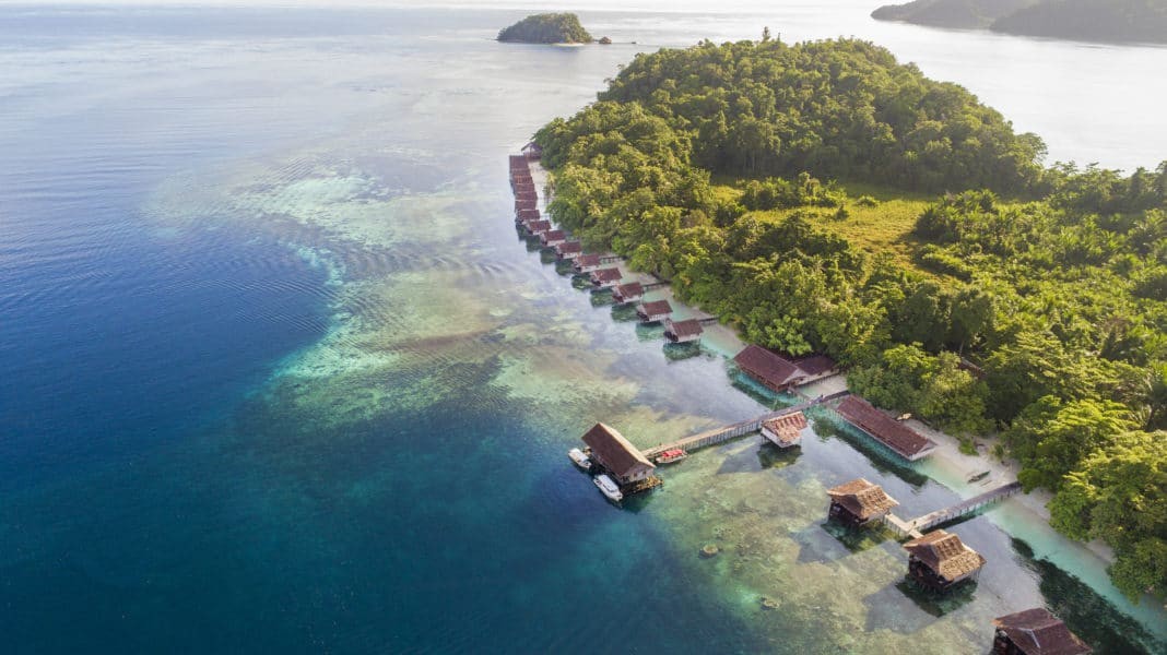 Dive the four pearls of Indonesia with Lotus Hotels and Gangga Divers