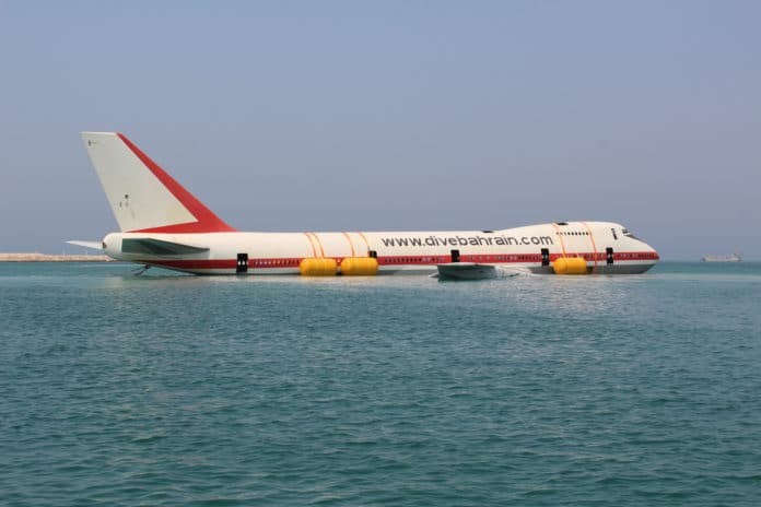 747 Jumbo Jet Converted Into Artificial Reef Off Bahrain (Photo credit: PADI)