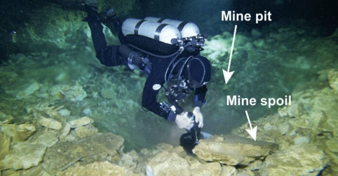 Cave Divers Discover Ancient Ochre Mine In Mexico (Image credit: Science Advances)