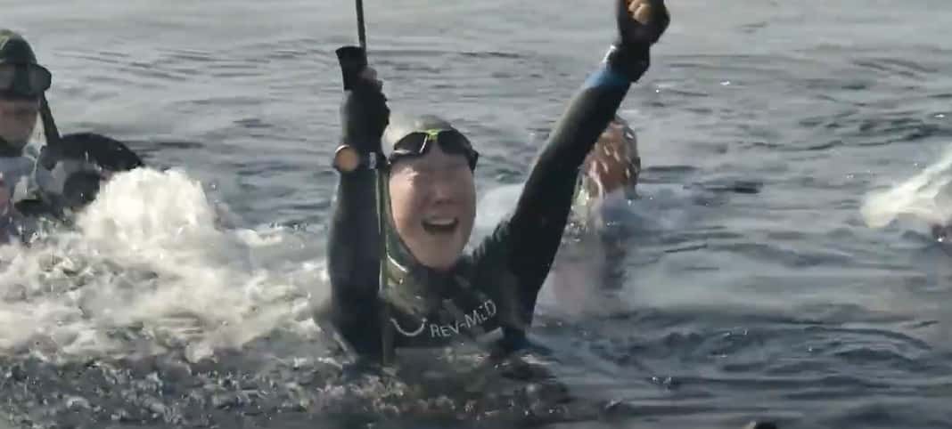 Jung A Kim Celebrates her successful 96m/315ft dive at AIDA Depth WC